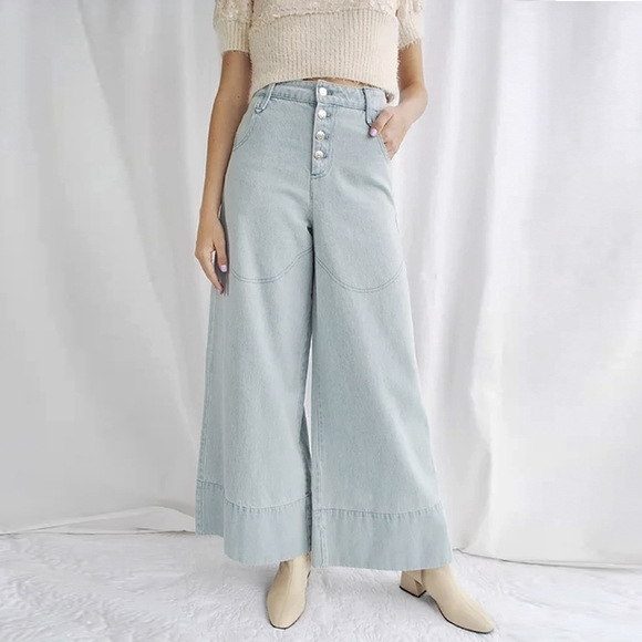 House Of Sunny Handlebar Curve Light Wash Wide Leg Jeans - Picture 1 of 13